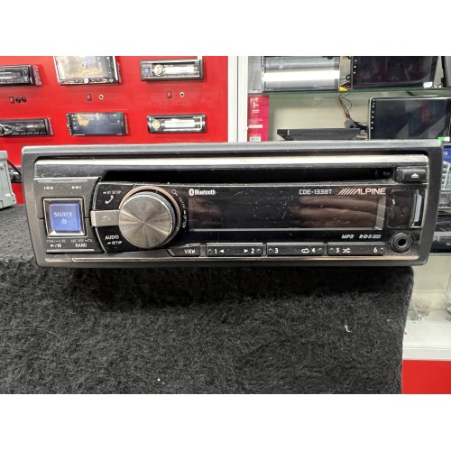 ALPINE CDE-133BT (S/H)