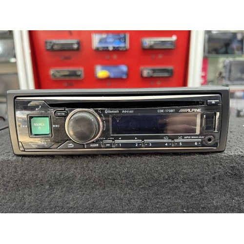 ALPINE CDE-173BT (Б/У)